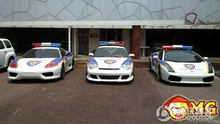 Illustration for article titled South Korean Police Rocking A Porsche, Ferrari And Lamborghini